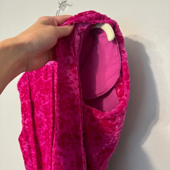 VERONICA BEARD Kendall Velvet Burnout Asymmetrical Dress - Picture 7 of 13